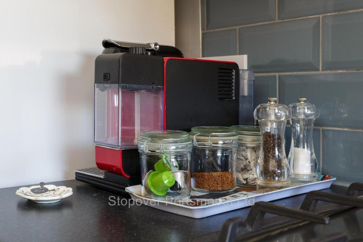 Stopover At Orchard Apartment Light And Cosy Portsmouth Habitación foto