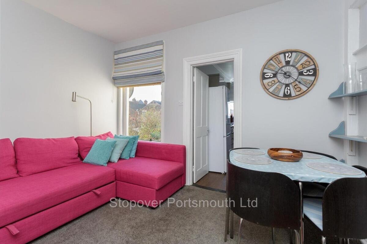 Stopover At Orchard Apartment Light And Cosy Portsmouth Habitación foto