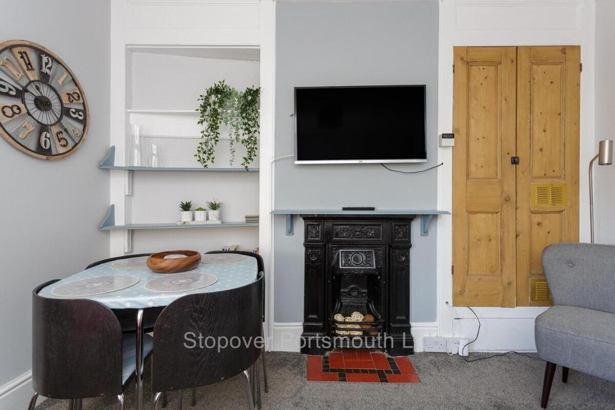 Stopover At Orchard Apartment Light And Cosy Portsmouth Habitación foto
