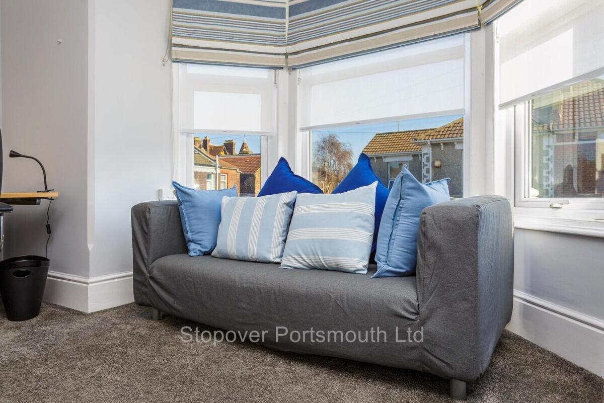 Stopover At Orchard Apartment Light And Cosy Portsmouth Exterior foto